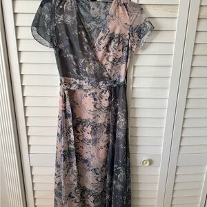 Elegant Pink and Gray Women's Dress